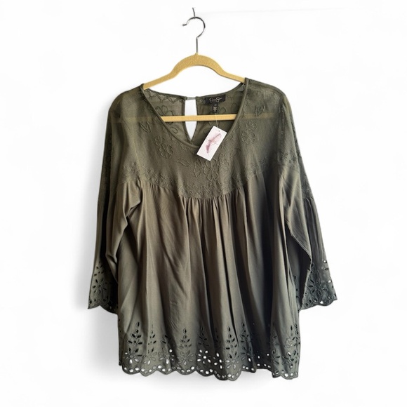 Jessica Simpson Tops - Jessica Simpson Size 1X Olive Green Top